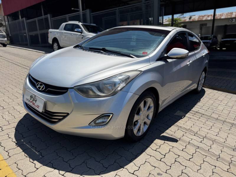 HYUNDAI - ELANTRA - 2012/2013 - Prata - R$ 69.990,00