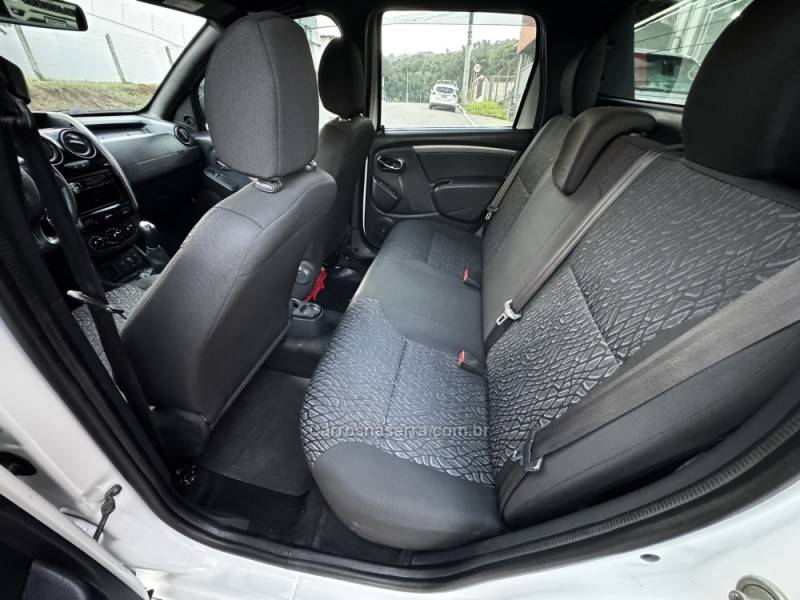 RENAULT - OROCH - 2017/2018 - Branca - R$ 74.990,00