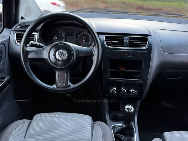 VOLKSWAGEN - SPACEFOX - 2011/2011 - Vermelha - R$ 38.990,00