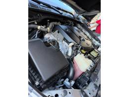 TOYOTA - HILUX - 2015/2016 - Prata - R$ 169.990,00