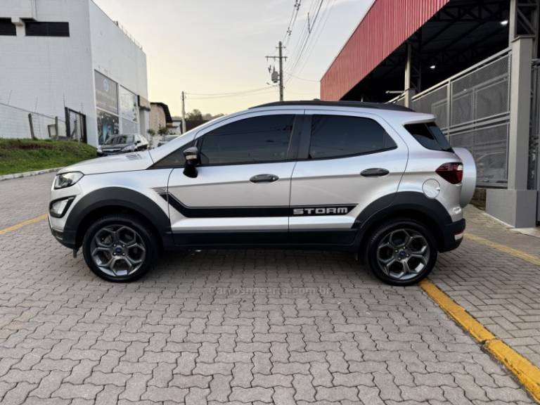 FORD - ECOSPORT - 2018/2019 - Prata - R$ 83.990,00