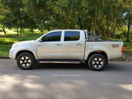 TOYOTA - HILUX - 2009/2010 - Prata - R$ 94.990,00