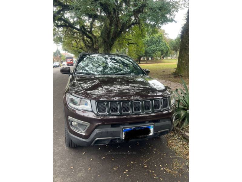 JEEP - COMPASS - 2020/2021 - Marrom - R$ 139.990,00