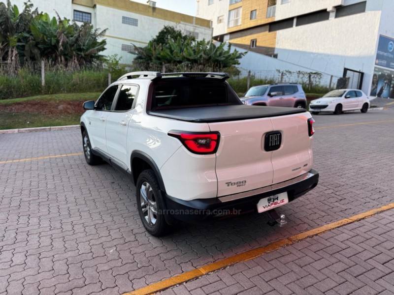 FIAT - TORO - 2020/2021 - Branca - R$ 121.990,00