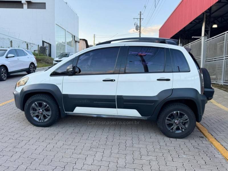 FIAT - IDEA - 2012/2013 - Branca - R$ 38.990,00