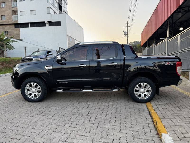 FORD - RANGER - 2018/2019 - Preta - R$ 159.990,00