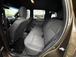 RENAULT - DUSTER - 2015/2016 - Marrom - R$ 61.990,00