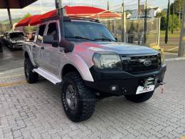 FORD - RANGER - 2010/2011 - Prata - R$ 94.990,00