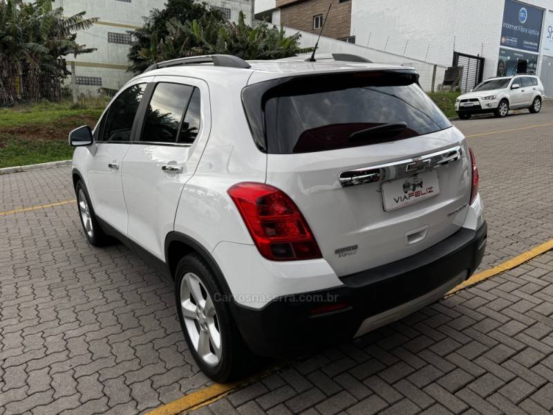 CHEVROLET - TRACKER - 2014/2015 - Branca - R$ 72.990,00