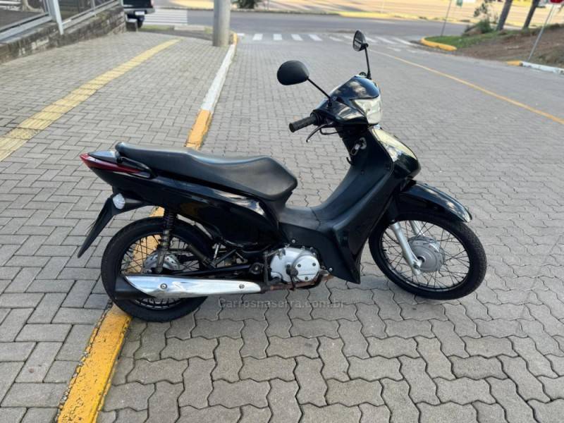 HONDA - BIZ 125 - 2011/2011 - Preta - R$ 10.990,00