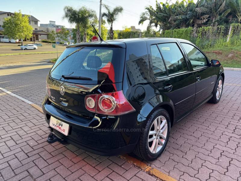 VOLKSWAGEN - GOLF - 2009/2010 - Preta - R$ 49.900,00