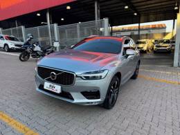 VOLVO - XC60 - 2017/2018 - Prata - R$ 184.990,00