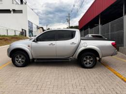 MITSUBISHI - L200 TRITON - 2008/2009 - Prata - R$ 94.990,00