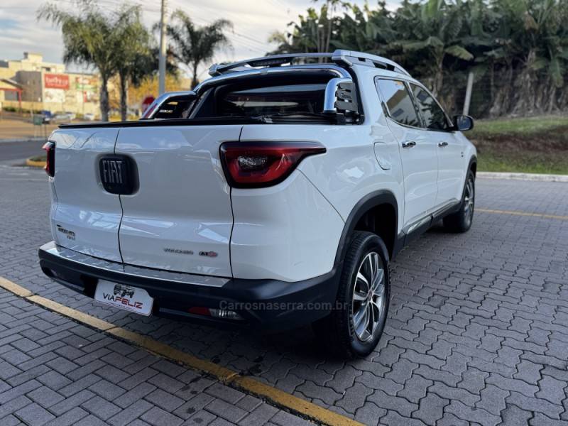 FIAT - TORO - 2018/2019 - Branca - R$ 110.990,00