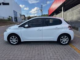 PEUGEOT - 208 - 2015/2016 - Branca - R$ 57.990,00