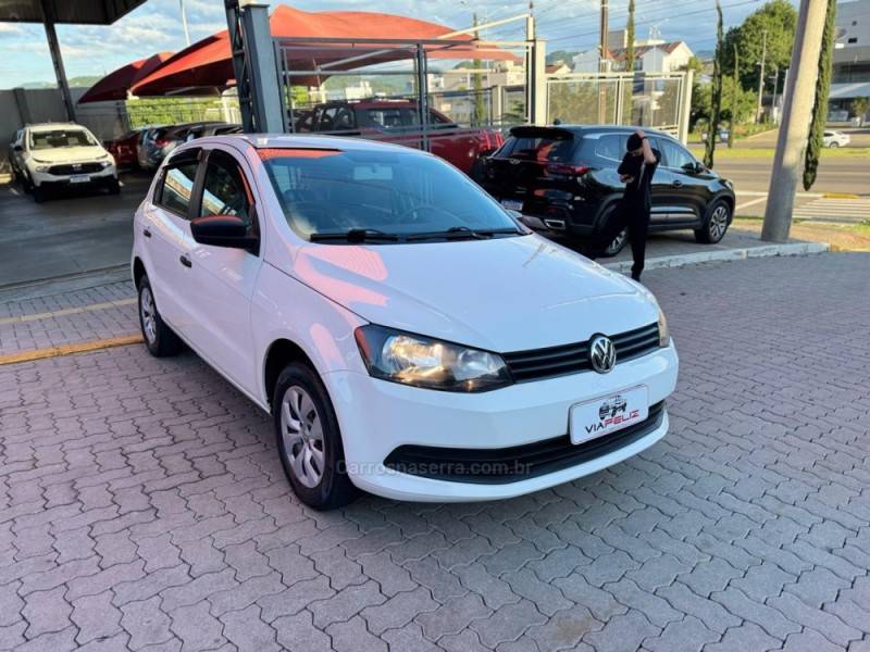 VOLKSWAGEN - GOL - 2015/2016 - Branca - R$ 44.990,00