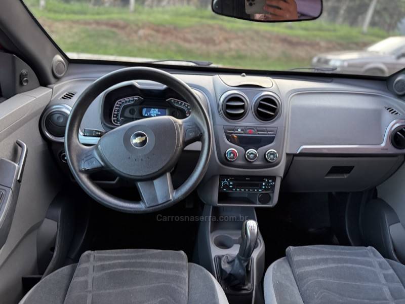 CHEVROLET - AGILE - 2012/2013 - Vermelha - R$ 39.990,00