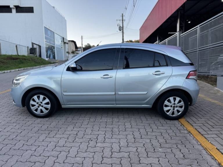 CHEVROLET - AGILE - 2010/2011 - Prata - R$ 36.990,00