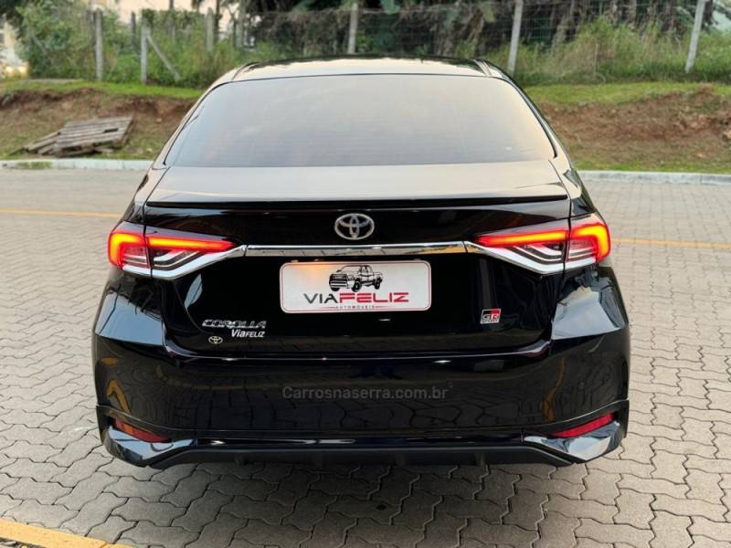 TOYOTA - COROLLA - 2021/2022 - Preta - R$ 144.990,00