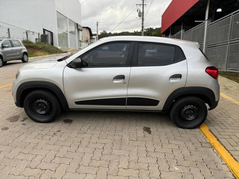 RENAULT - KWID - 2020/2021 - Prata - R$ 47.990,00