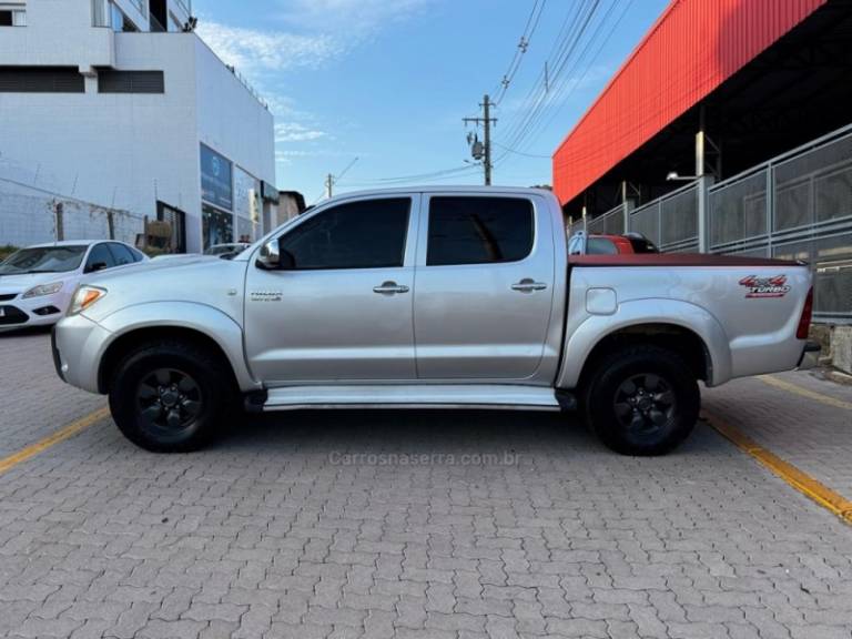 TOYOTA - HILUX - 2008/2008 - Prata - R$ 114.990,00