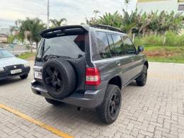 MITSUBISHI - PAJERO TR4 - 2005/2005 - Cinza - R$ 39.990,00