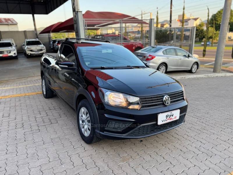 VOLKSWAGEN - SAVEIRO - 2019/2020 - Preta - R$ 64.990,00