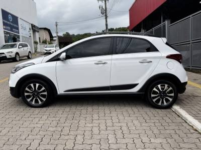 HYUNDAI - HB20X - 2019/2019 - Branca - R$ 80.990,00
