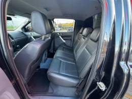 FORD - RANGER - 2012/2013 - Preta - R$ 111.990,00