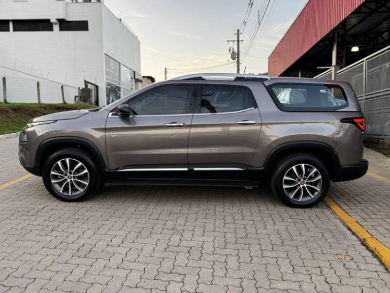 FIAT - TORO - 2019/2020 - Cinza - R$ 134.990,00