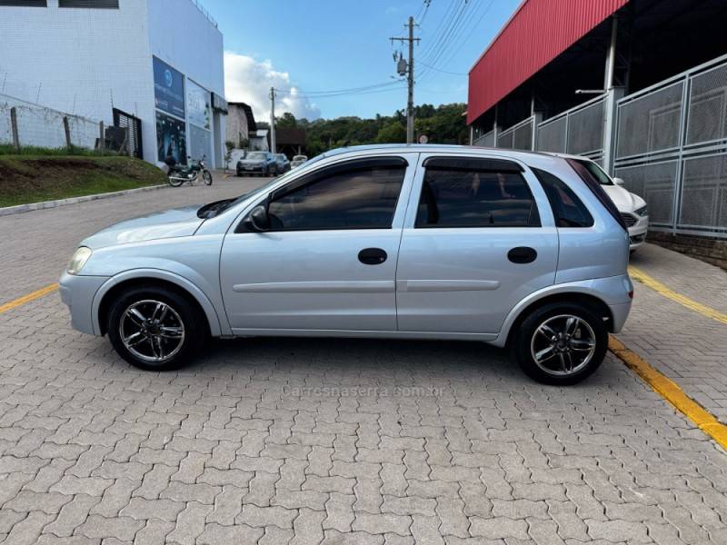 CHEVROLET - CORSA - 2011/2011 - Prata - R$ 34.990,00