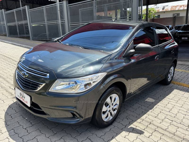 CHEVROLET - ONIX - 2016/2016 - Cinza - R$ 47.990,00