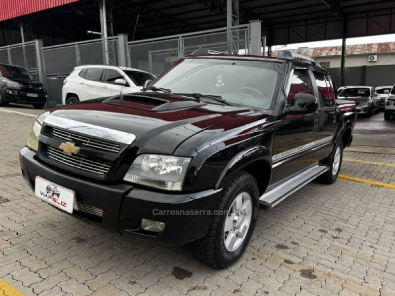 CHEVROLET - S10 - 2009/2010 - Preta - R$ 77.990,00