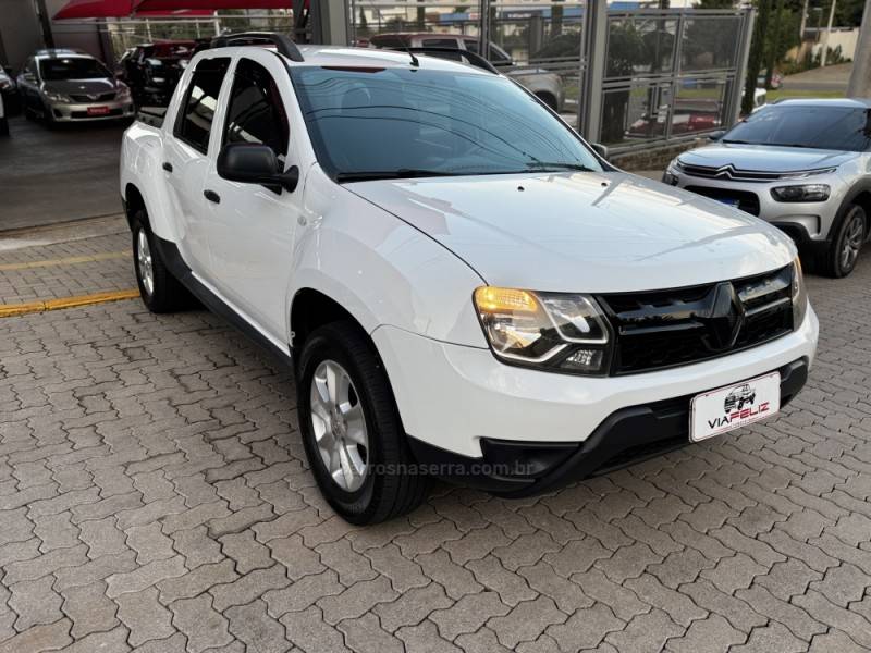 RENAULT - OROCH - 2017/2018 - Branca - R$ 74.990,00