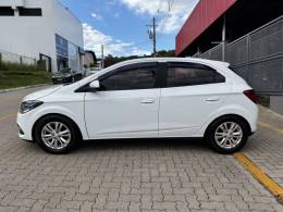 CHEVROLET - ONIX - 2014/2015 - Branca - R$ 52.990,00
