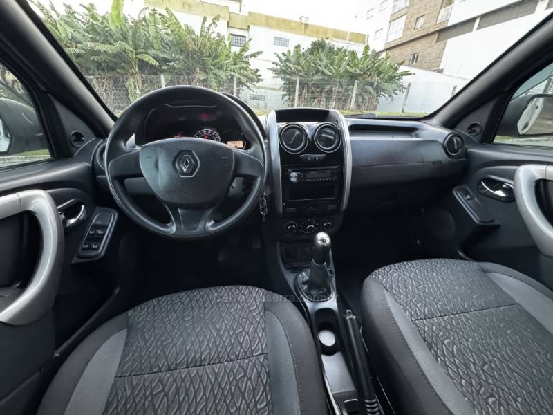 RENAULT - OROCH - 2017/2018 - Branca - R$ 74.990,00