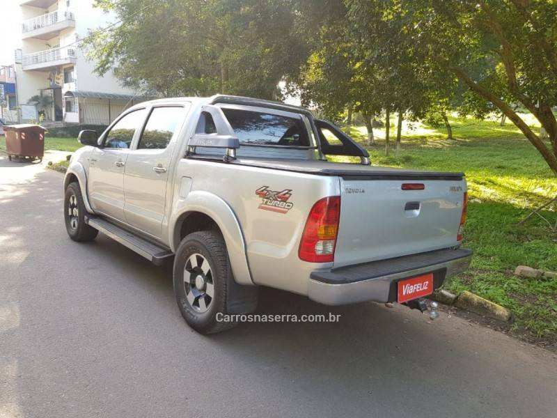 TOYOTA - HILUX - 2009/2010 - Prata - R$ 94.990,00