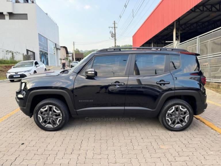 JEEP - RENEGADE - 2022/2023 - Preta - R$ 135.990,00