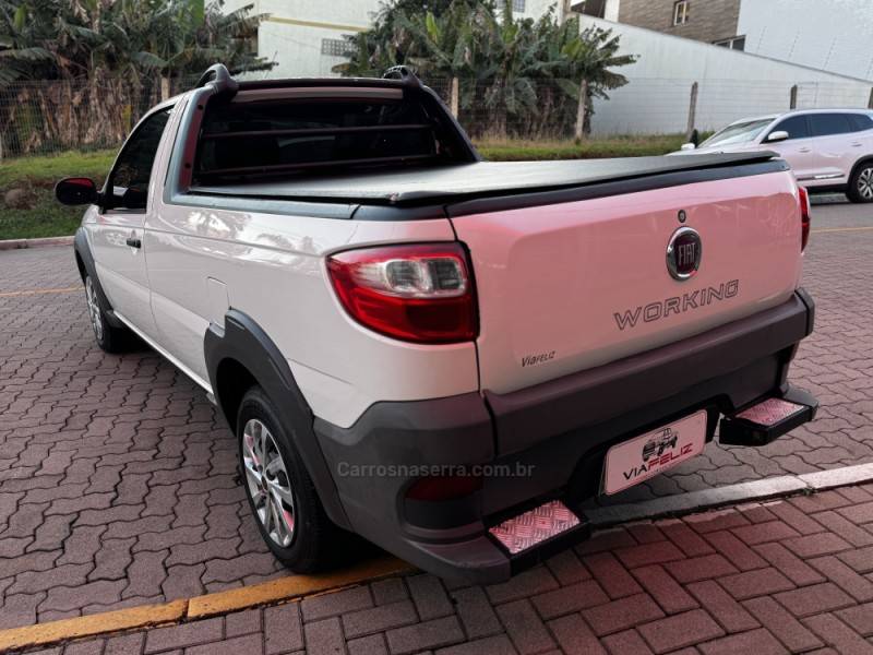 FIAT - STRADA - 2017/2018 - Branca - R$ 57.990,00