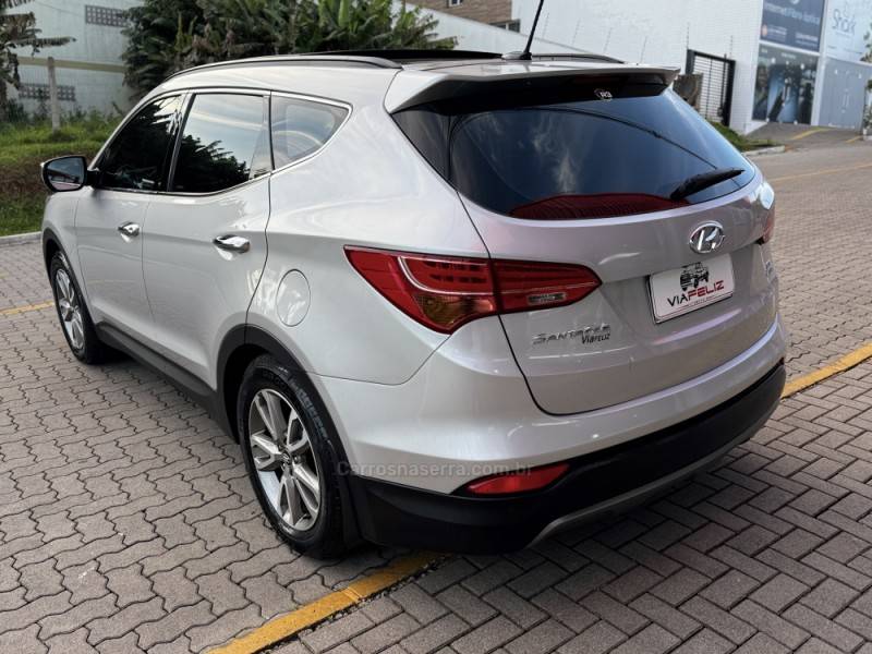HYUNDAI - SANTA FÉ - 2013/2014 - Prata - R$ 94.800,00