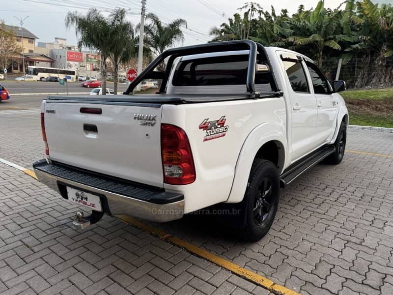 TOYOTA - HILUX - 2011/2011 - Branca - R$ 119.990,00