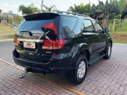 TOYOTA - HILUX SW4 - 2008/2008 - Preta - R$ 111.990,00