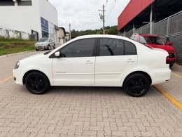 VOLKSWAGEN - POLO SEDAN - 2013/2014 - Branca - R$ 45.990,00