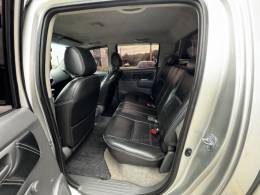 TOYOTA - HILUX - 2012/2012 - Prata - R$ 109.990,00