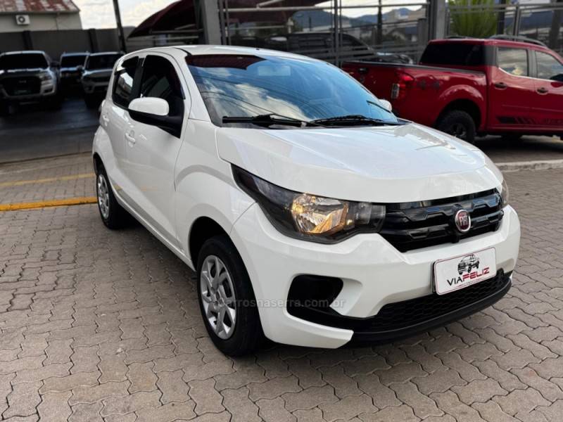 FIAT - MOBI - 2018/2019 - Branca - R$ 45.990,00