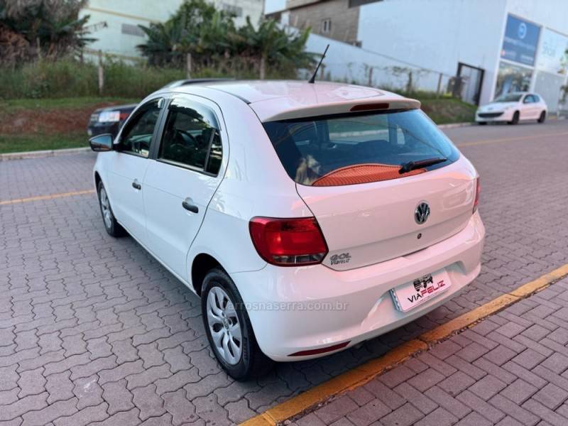 VOLKSWAGEN - GOL - 2015/2016 - Branca - R$ 44.990,00