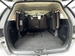TOYOTA - HILUX SW4 - 2016/2016 - Prata - R$ 214.990,00