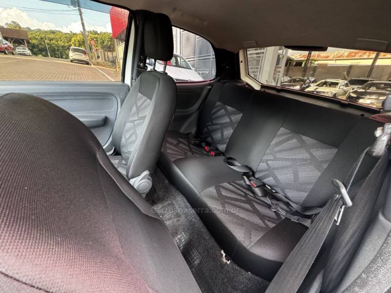 FIAT - PALIO - 2015/2016 - Branca - R$ 28.990,00