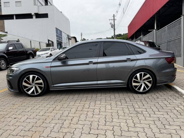 VOLKSWAGEN - JETTA - 2019/2019 - Cinza - R$ 154.990,00