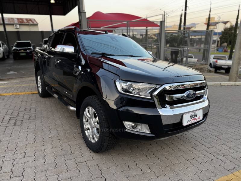 FORD - RANGER - 2018/2019 - Preta - R$ 159.990,00